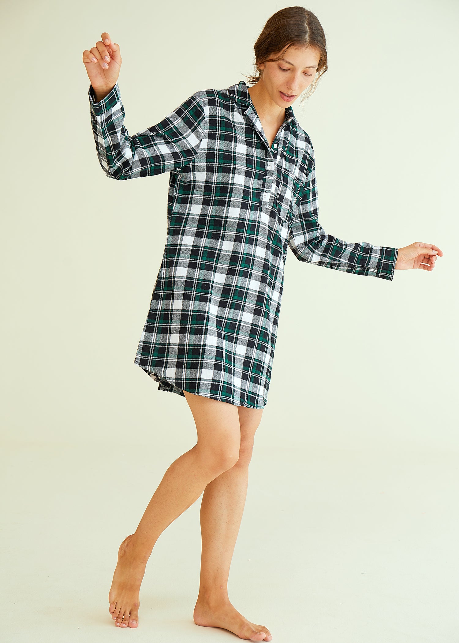 Long Flannel Nightgown for Women Long Sleeve Plus Size S-3X Medium Black